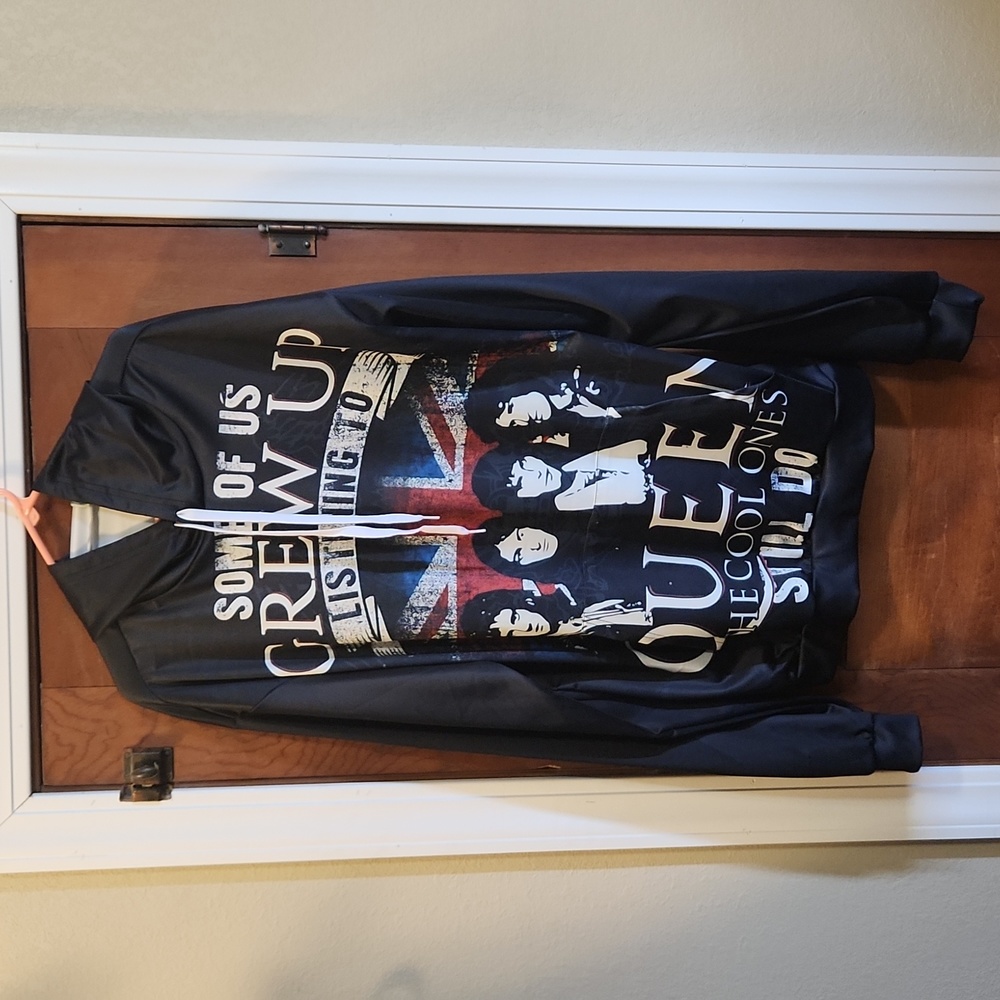 Queen Hoodie XL